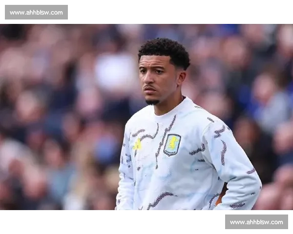 怒摔信任？桑乔拒理埃梅里，维拉赢球难掩裂痕